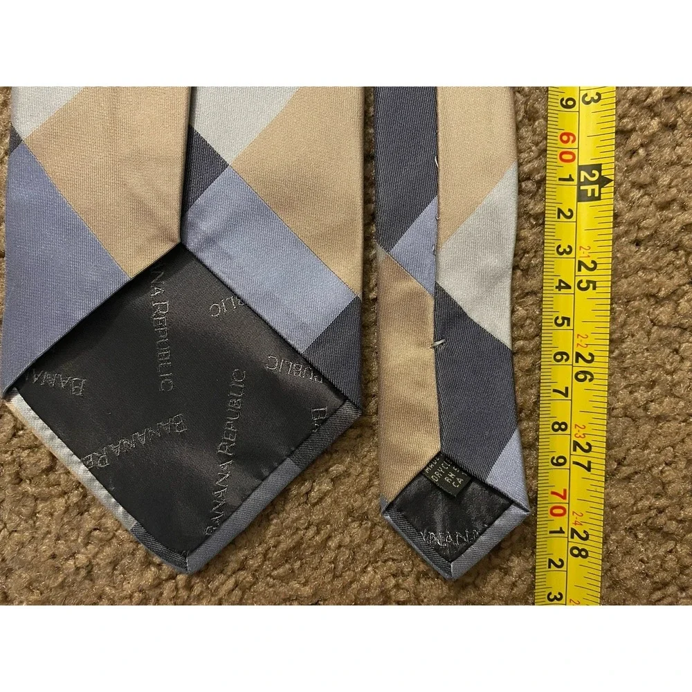 Banana Republic Neckwear Tie Blue Gold Check Plaid Pattern Italy 100% Silk JBHS